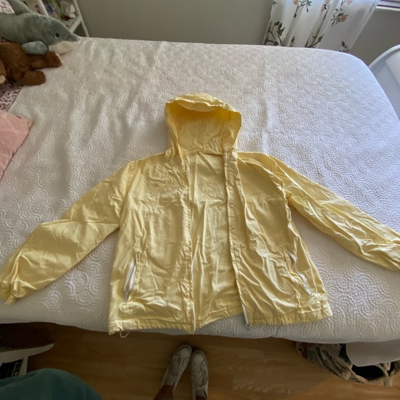 brandy melville windbreaker jacket - Picture 3 of 6